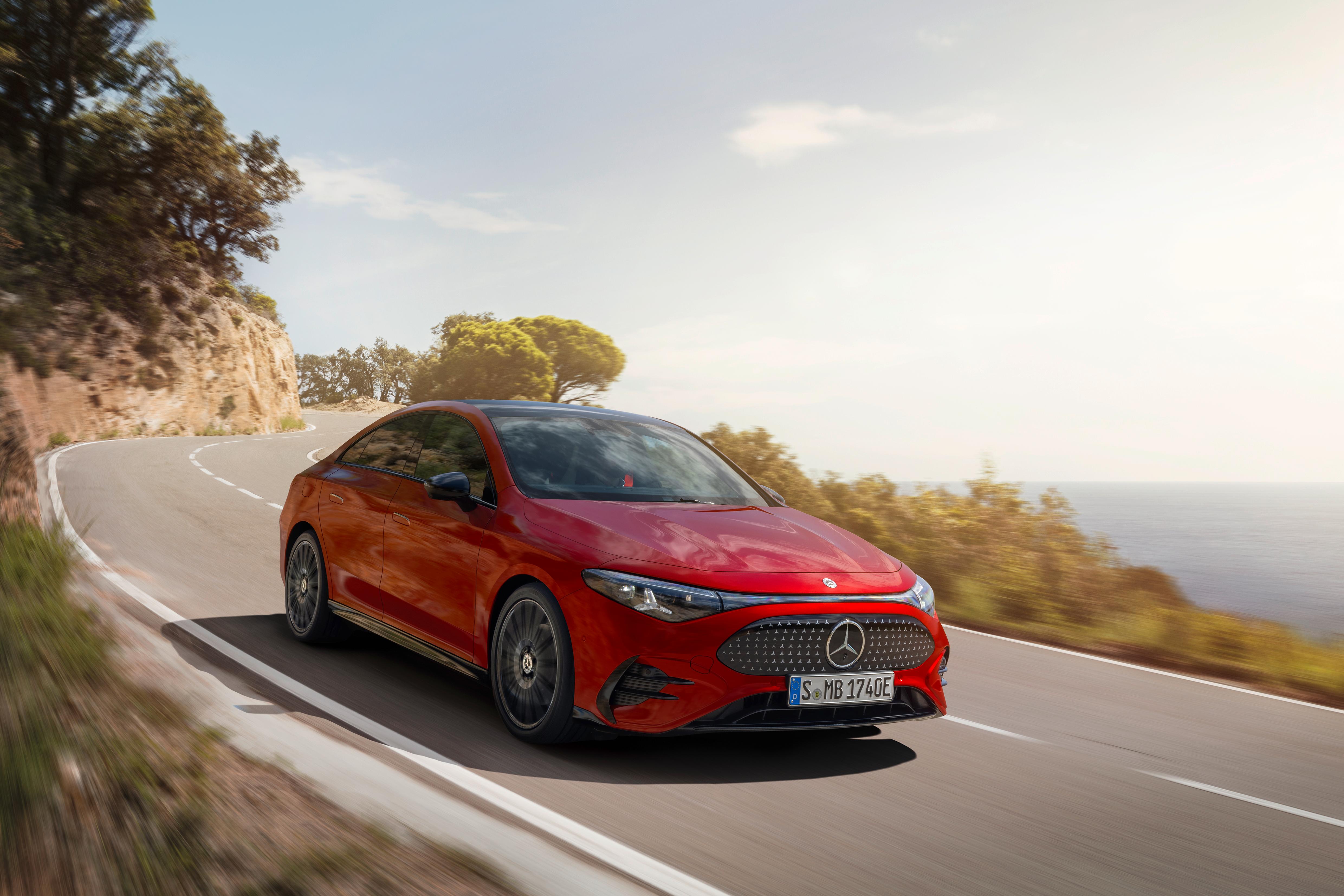 メルセデスはなぜ“ロゴだらけ”になったのか。「高級」への最適化が生ん