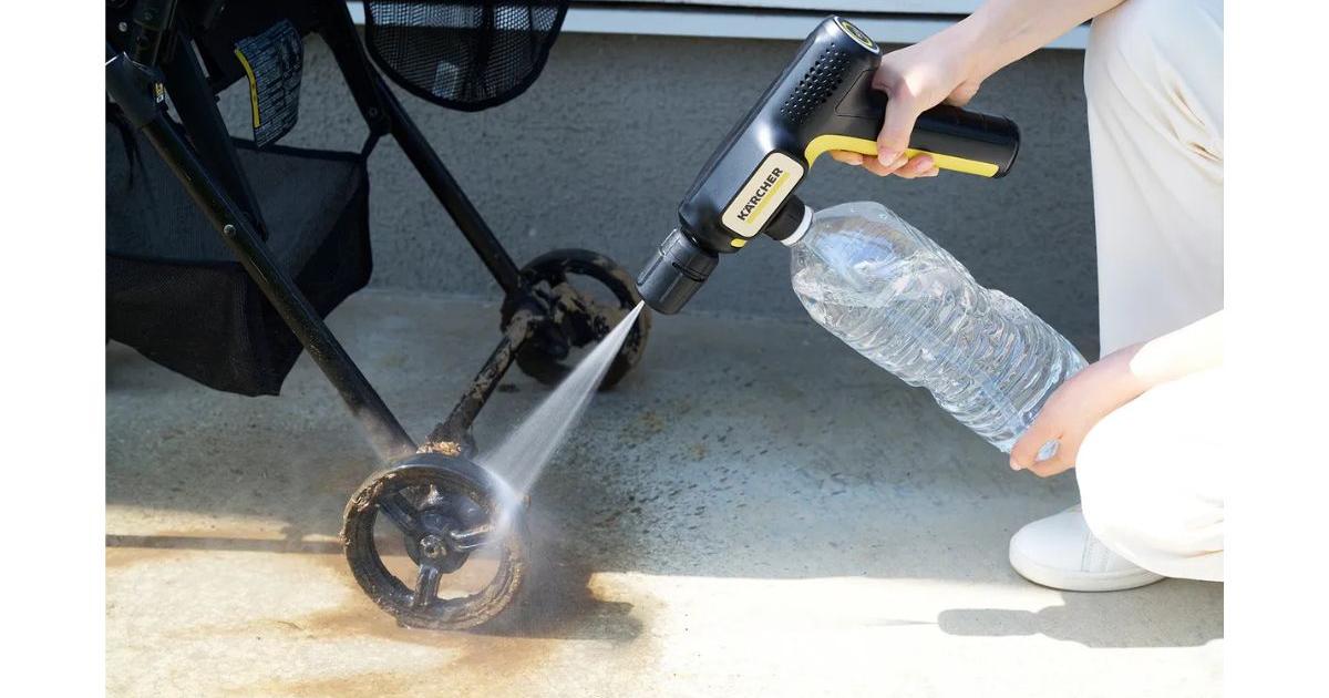 ケルヒャーの手のひらサイズ高圧洗浄機、1.6万でお釣りがきます 