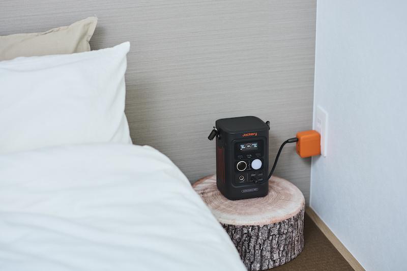 読者向け特別クーポン付】スマホもPCも充電切らさない！ Jackery「300D