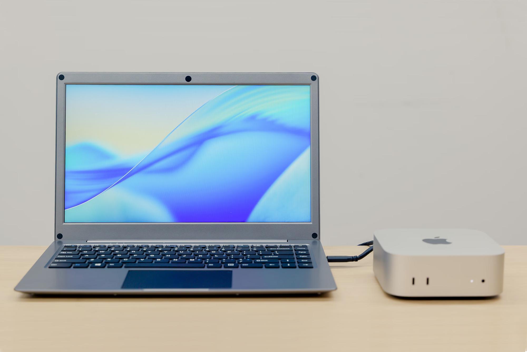 ミニPCやラズパイが1デバイスで使える。キーボード内蔵モニターでMac