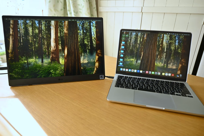 仕事にも遊びにも使える理想の一台。LGの17インチ「モバイルモニター