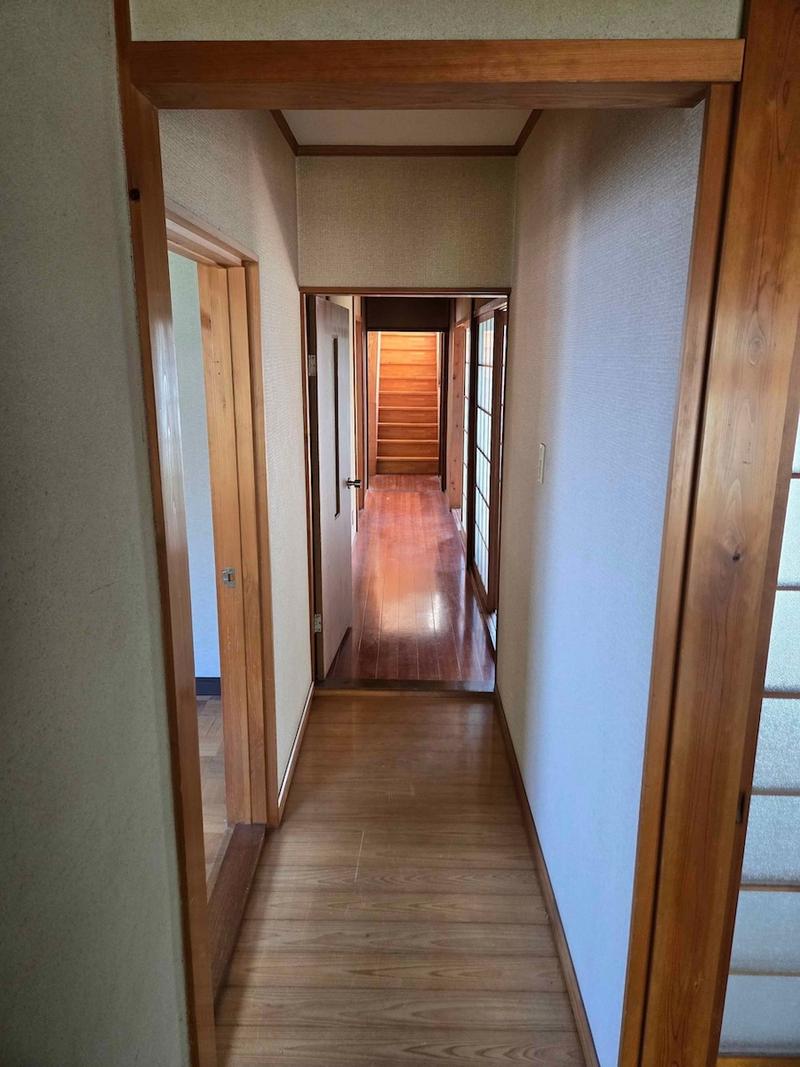 階段に続く廊下。