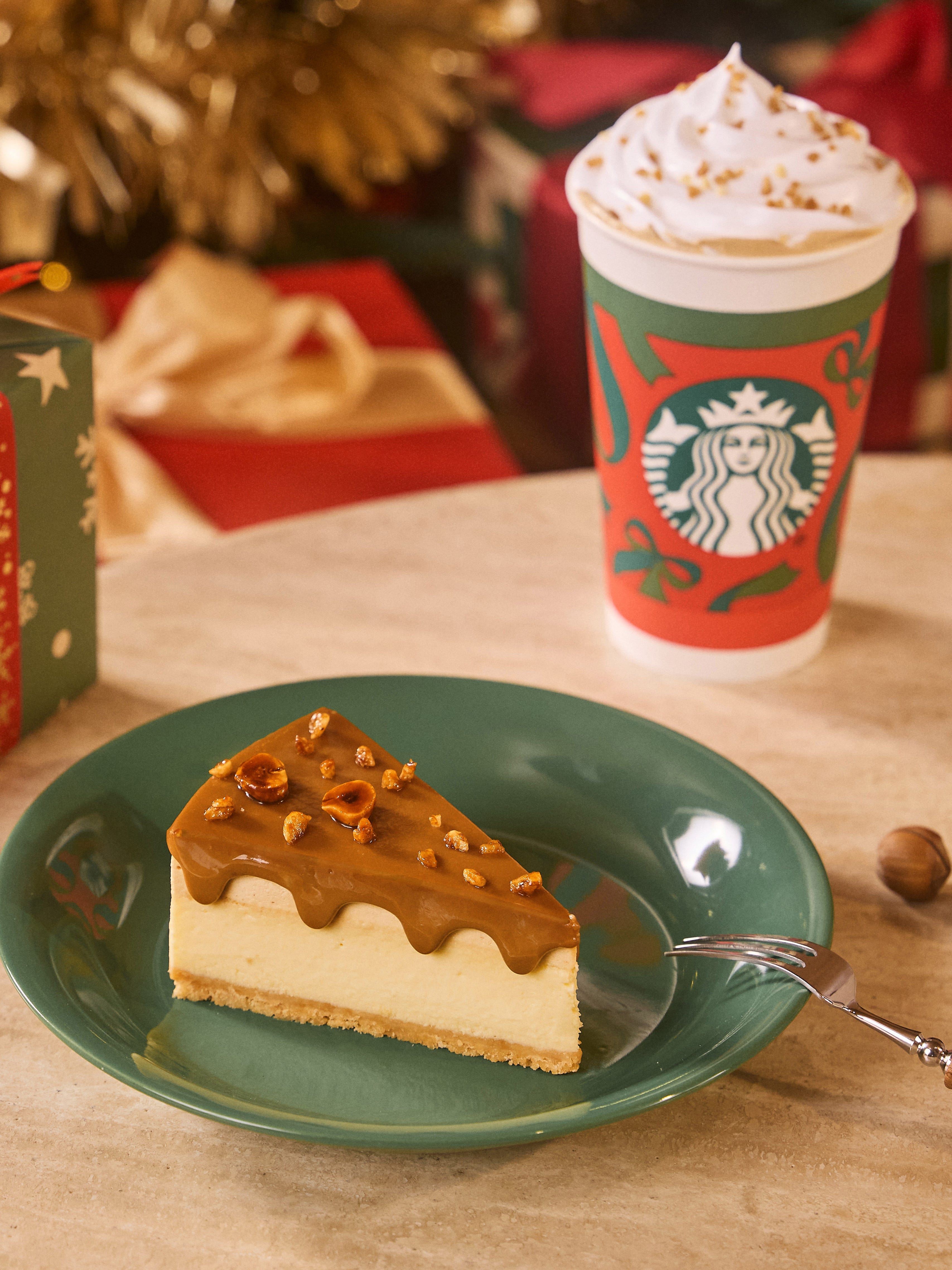 スターバックスにとって今年のホリデーメニューは事業再生の試金石