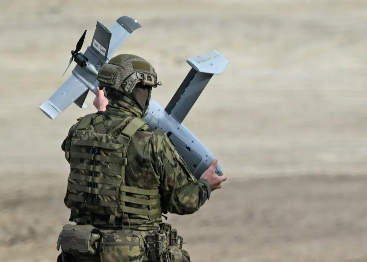西側の軍隊はドローン操縦に家庭用ゲーム機のコントローラーを採用