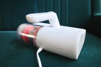 【閲覧注意】「謎の粉」が引くほど取れたXiaomiの布団クリーナー。5千円台は事件です