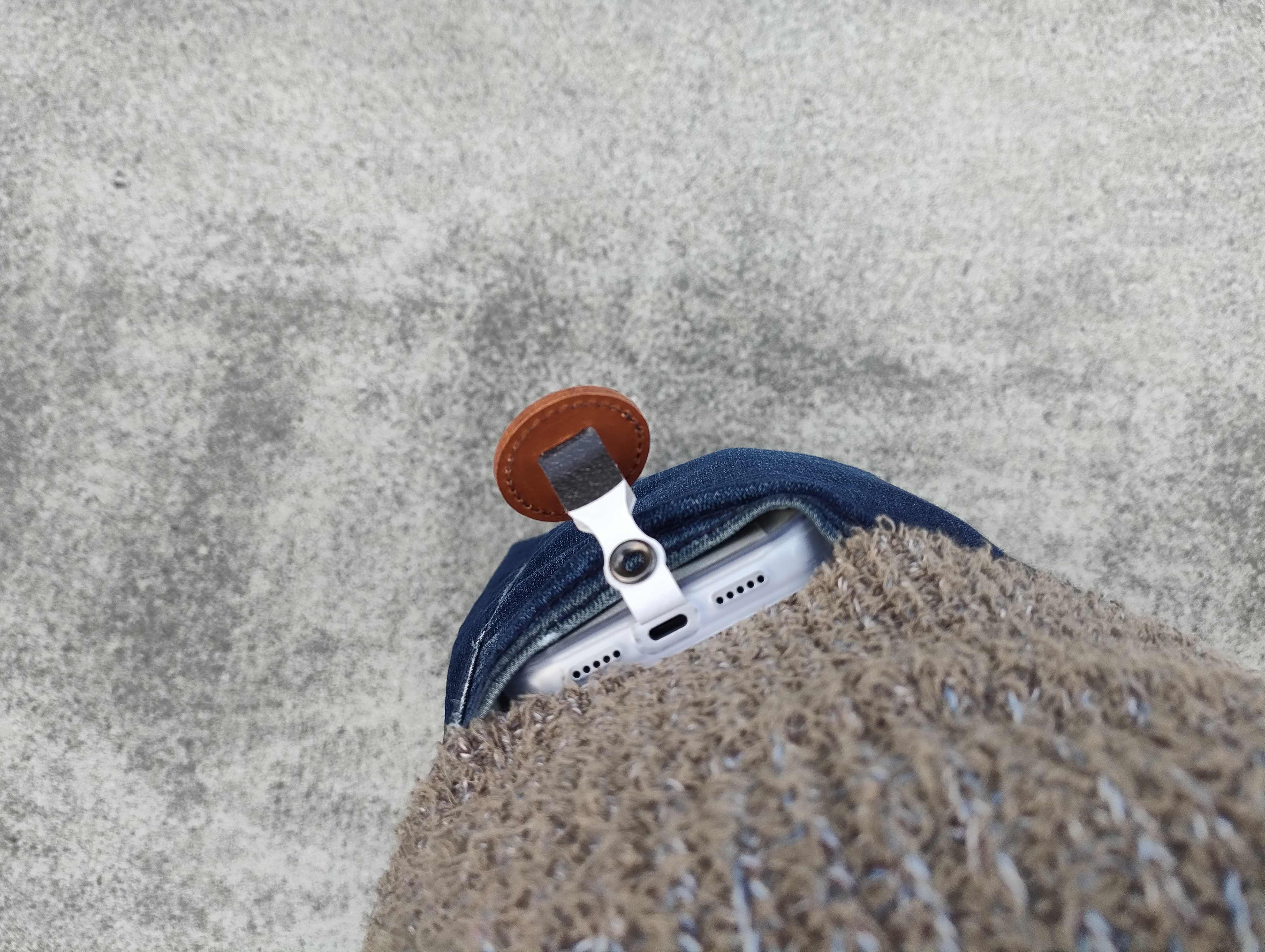 小指が痛い人、これ試してみて。MagSafeと共存できるスマホリングの