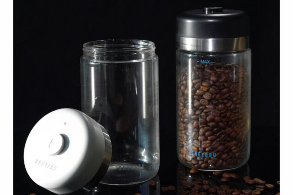 電動真空コーヒーキャニスター　COFFEE GENIE コーヒー酸化問題」は全自動真空キャニスターで解決！フレッシュな香り