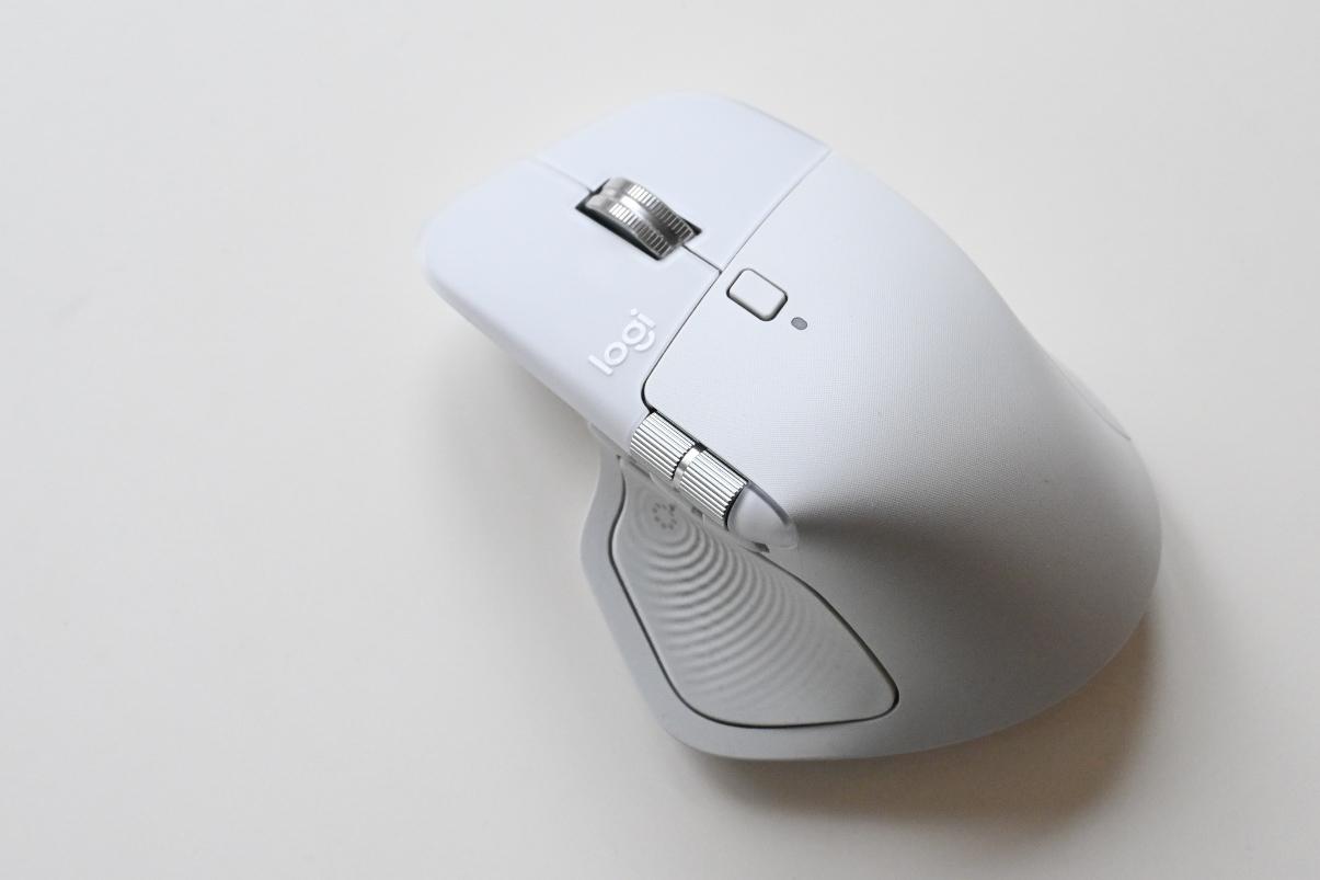 僕らが待っていたのは、この感触。MX Master 4という「最高峰」が