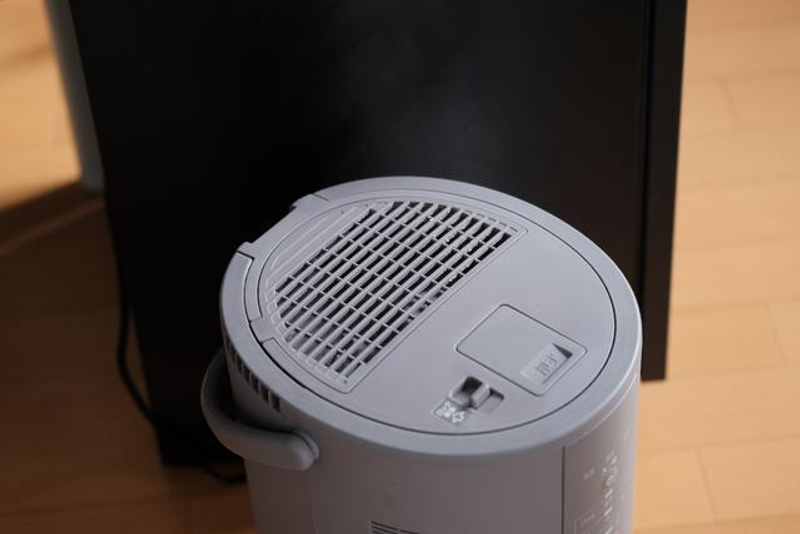 加湿器をスチーム式にしたら、暖かさの質が上がった | ライフハッカー