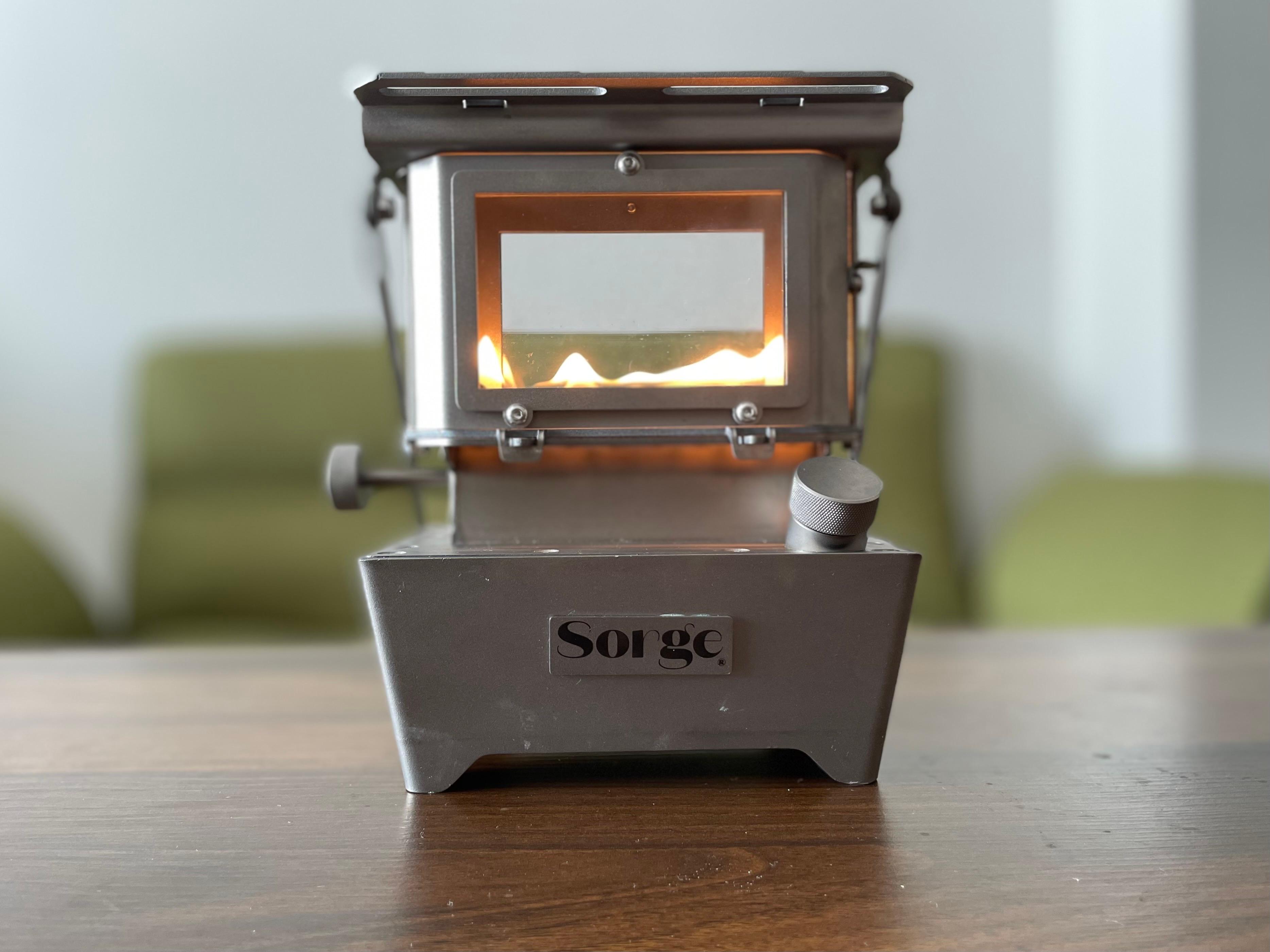 本物の火のぬくもりに癒される。暖房・調理・虫除けに使えるアイロン