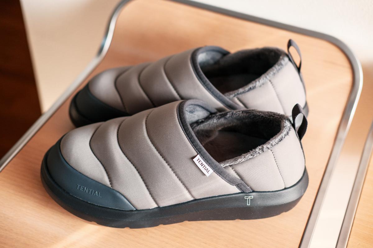 あのメーカーのリカバリーサンダルで、家事や仕事の「立ち疲れ」がラク