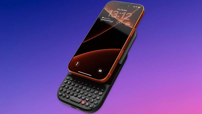 iPhoneをBlackBerry風スマホに変身させる“キーボード付きケース”（充電