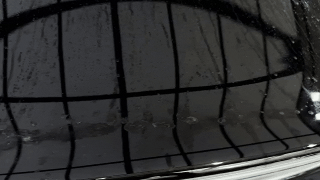 洗車しても消えないボディや窓の