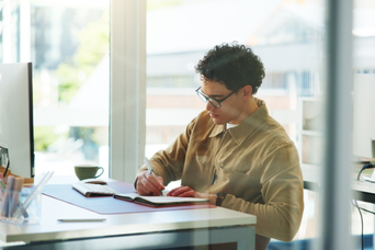 「後でやる」が一番の無駄だった。決断疲れを最小限にする「一度だけ触れる」習慣