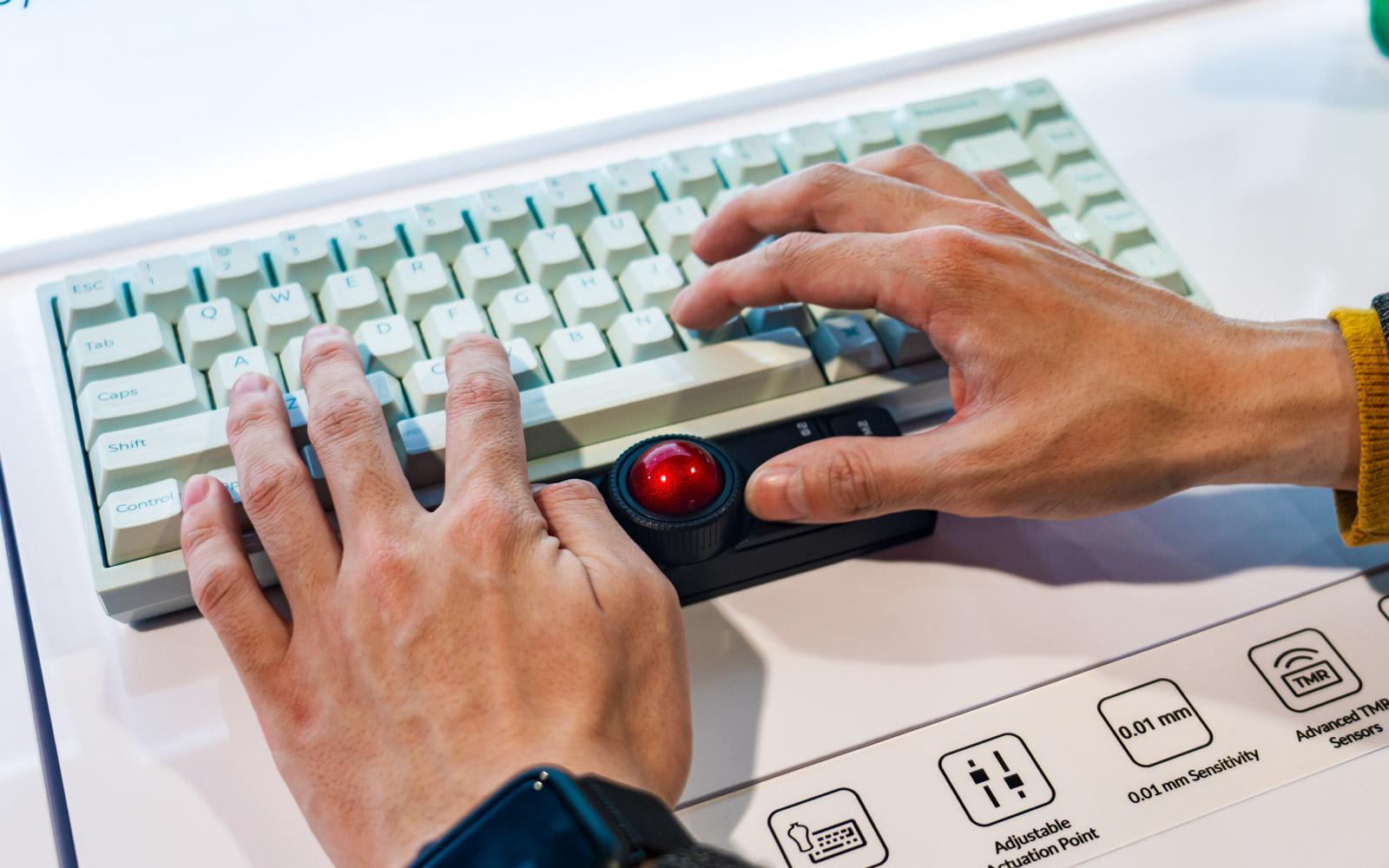 累計3億円を売り上げたトラックボール「Nape Pro」が世界へ。CES2026で