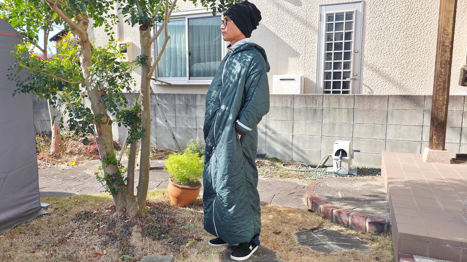キャンプの朝、布団から出られない問題を解決。そのまま歩ける寝袋が冬 キャンプの朝、布団から出られない問題を解決。そのまま歩ける寝袋が冬