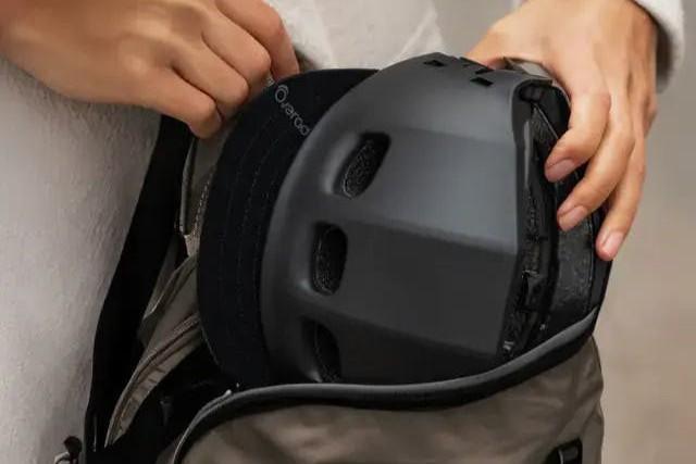 携帯性と安心を両立。パリ生まれの折りたたみヘルメットのプロジェクト