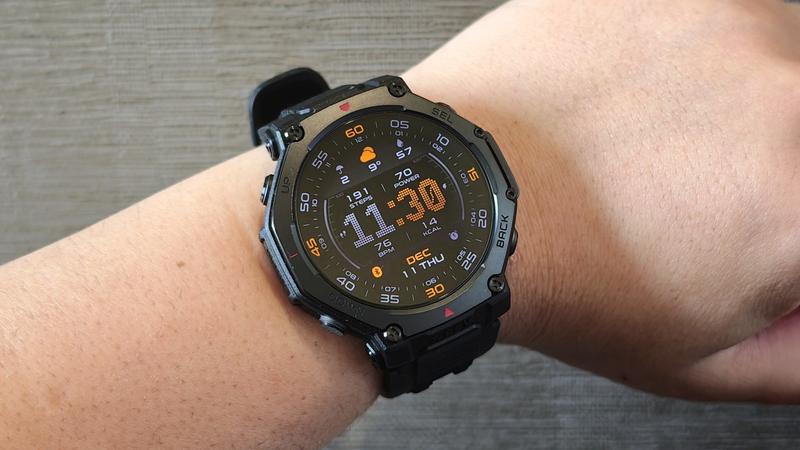 約6万円のスマートウォッチ「Amazfit T-Rex 3 Pro」を試す。AIを呼んで 