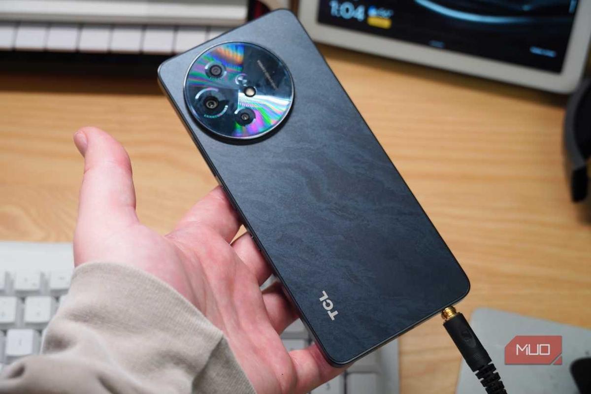 イヤホン ジャック 搭載 スマホ