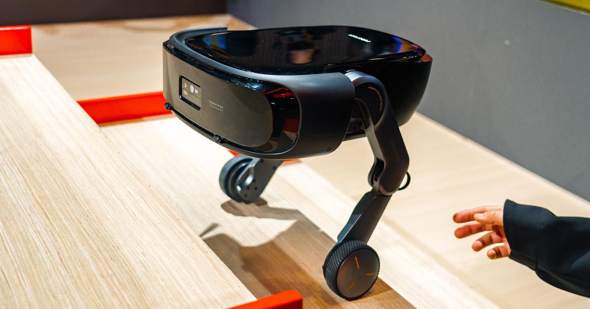 脚付きロボット掃除機『Saros Rover』が示す未来像