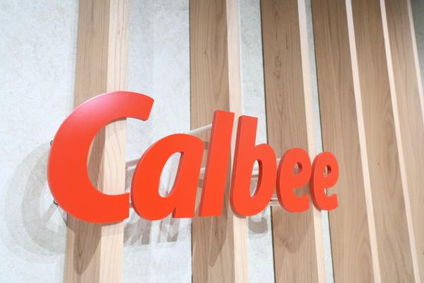 カルビー「原則モバイルワーク」廃止から7カ月の現在地...“既得権益化”したリモート、上司部下の「言えない壁」なくす