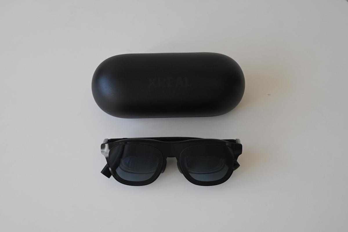 PCモニターは「置く」から「かける」へ。ARグラス「XREAL One」が変え 