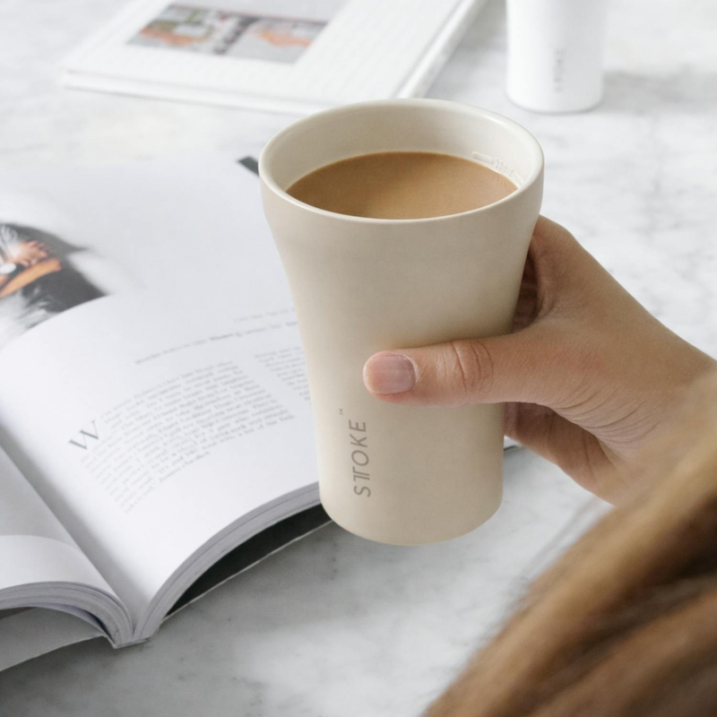 バッグに入れても漏れません。風味も守る美麗サーモタンブラー「STTOKE