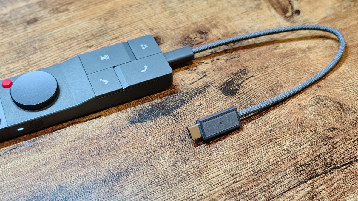AI文字起こしレコーダー「HiDock P1」を試す。ワイヤレスイヤホンから 