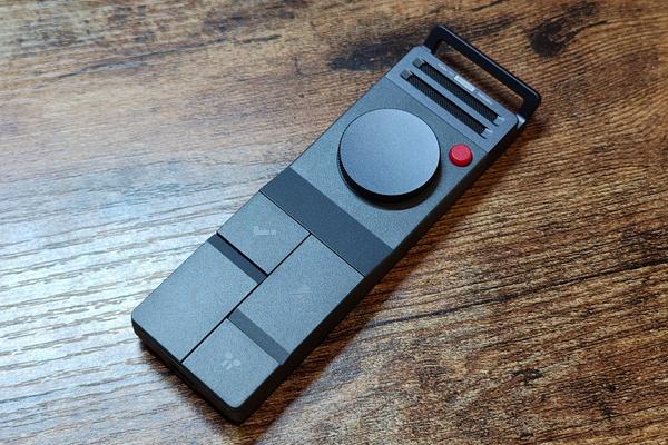 Amazonセールで約2.5万円の文字起こしレコーダー「HiDock P1」を試す。ワイヤレスイヤホンの直接録音に対応