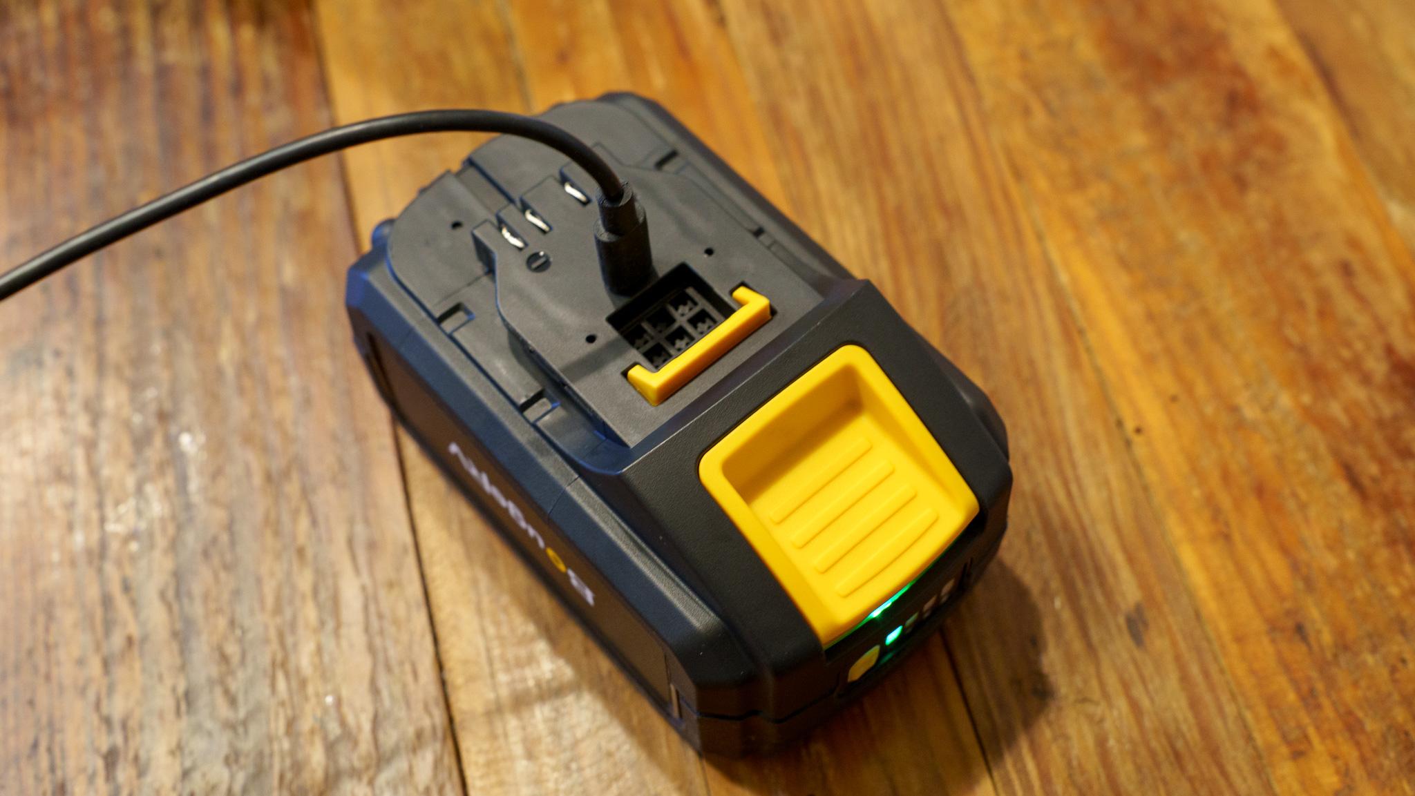 もう電源も火もいらない。バッテリー内蔵コーヒーメーカーで、どこでも