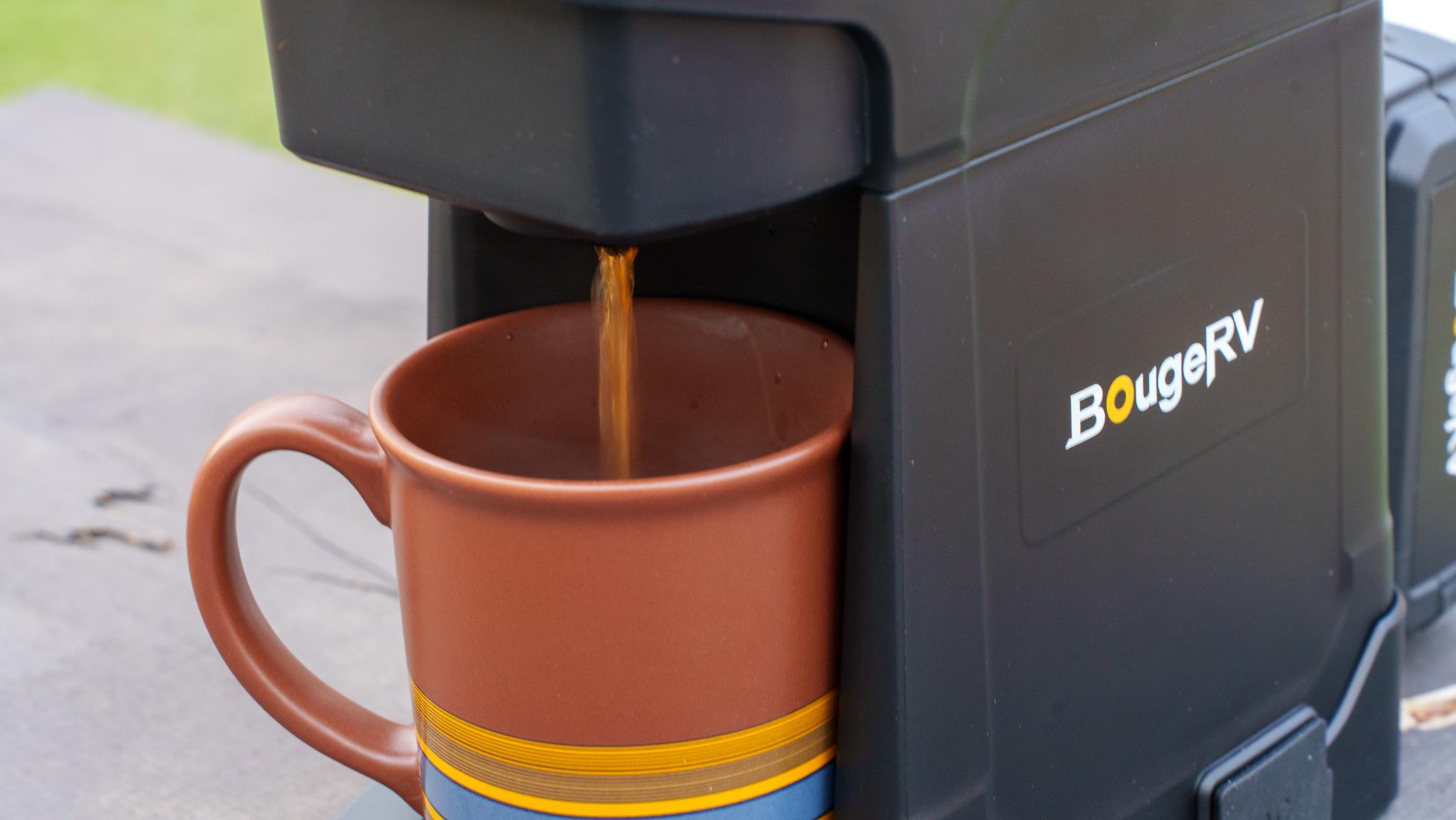 ケトルもバーナーも不要！めんどうゼロで、「旅先のコーヒー」がここ