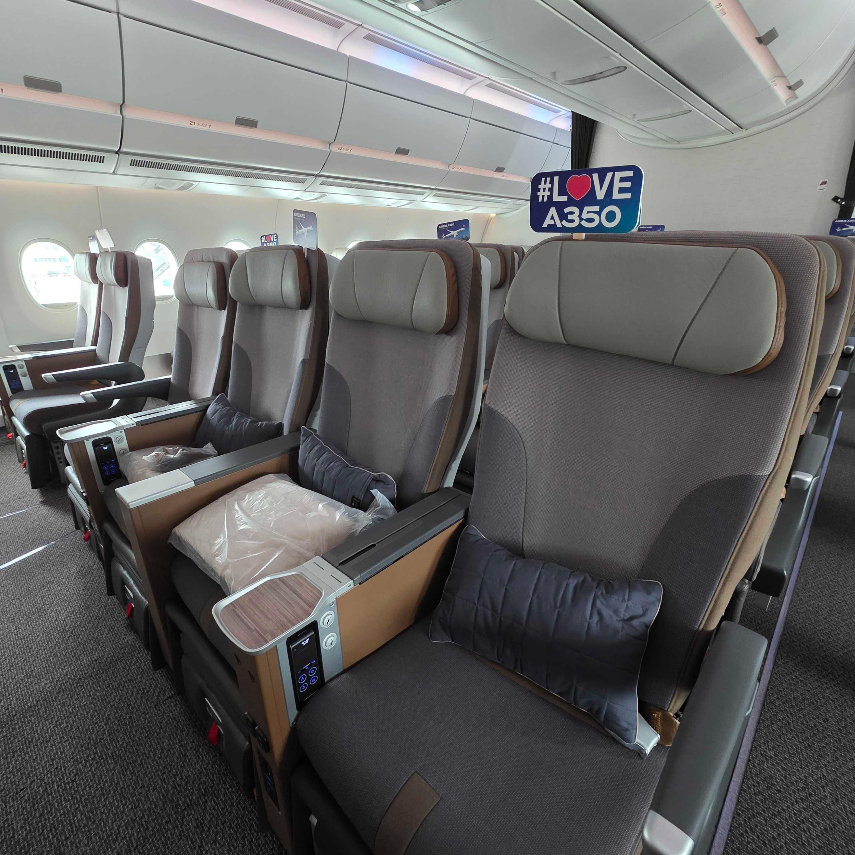 スターラックス航空、エアバスの新型機A350-1000を導入…豪華なビジネス