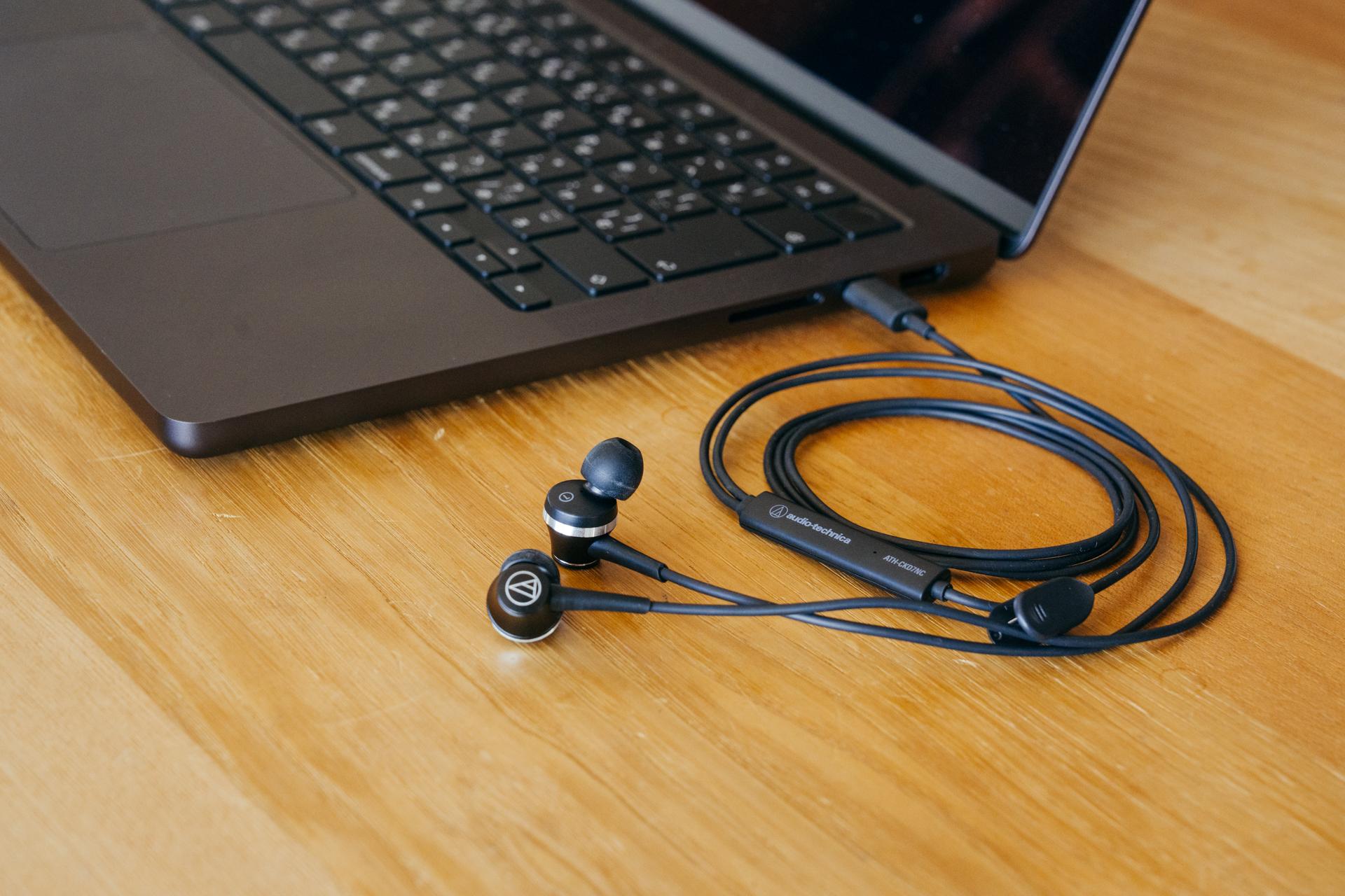 オーディオテクニカ 有線イヤホン 有線 ノイズキャンセリング ATHCKD7NC ATH-CKD7NC｜イヤホン：ワイヤードイヤホン｜オーディオテクニカ