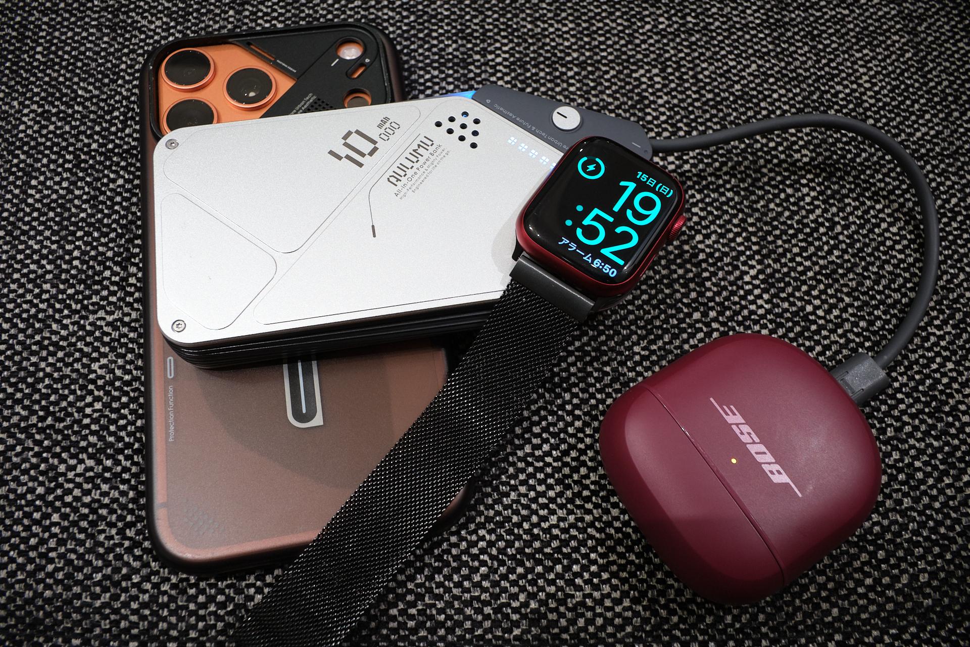 確実に荷物を減らしたい人向け。「1台3役」Apple Watch充電対応