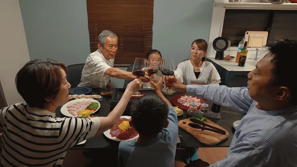 おうち焼肉の煙問題、そろそろ終わりにできるかも。超少煙グリルが進化