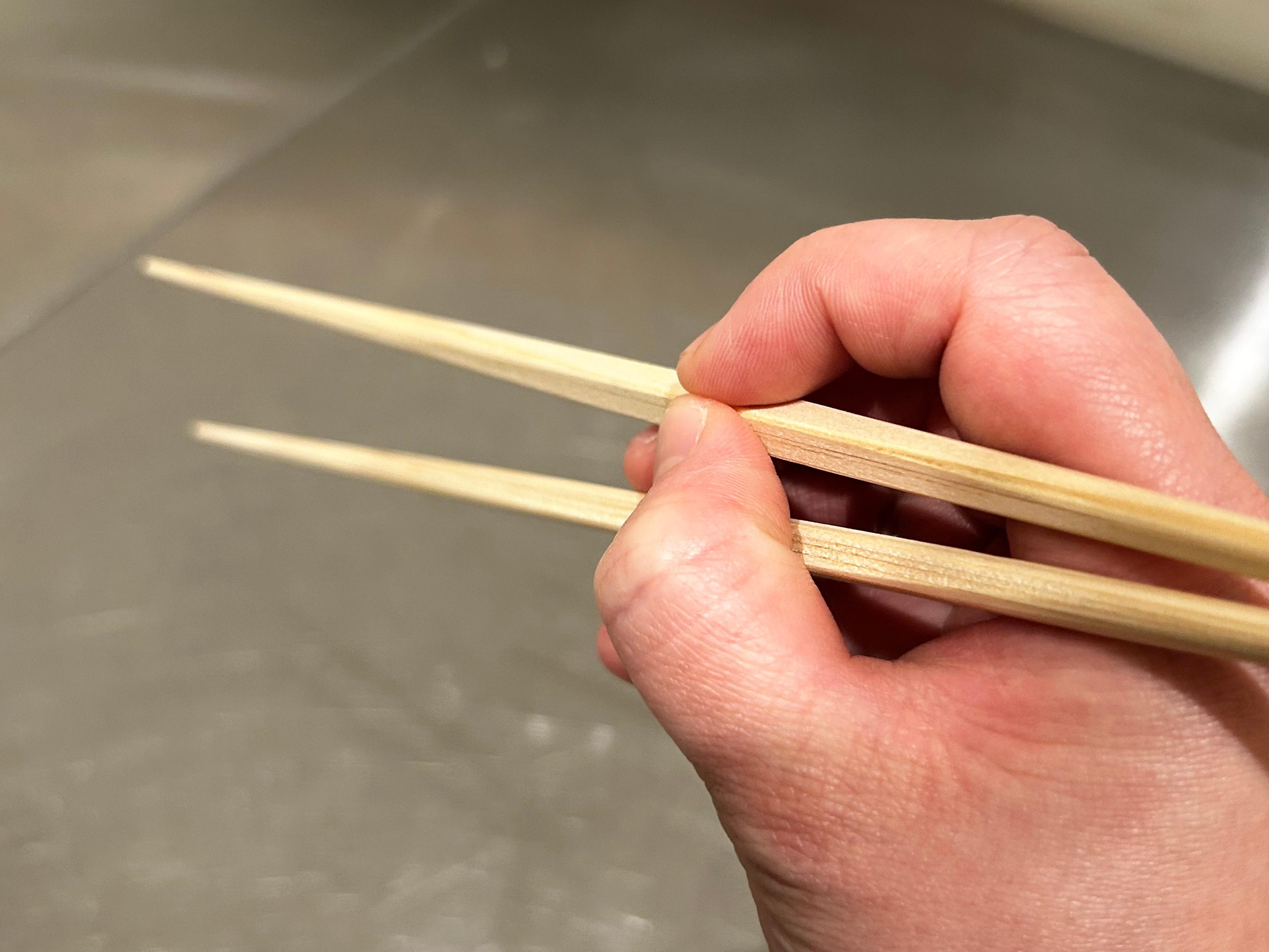 菜箸やめました。絶妙な長さの「半・使い捨ての箸」で統一したら、来客