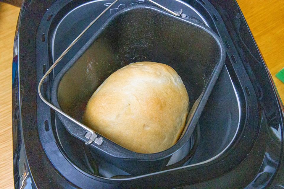 ホームベーカリーで焼いたパン