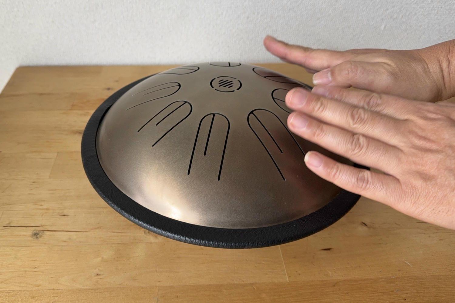 【一点物】ヒーリングタングドラム　432Hz 叩くだけで心地よい響き。ウクライナ職人が手作りするタングドラム