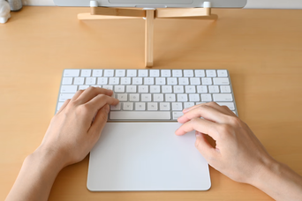 マウスやめて変わったタイパ。「Magic Trackpad」で作業効率がグッと上がった