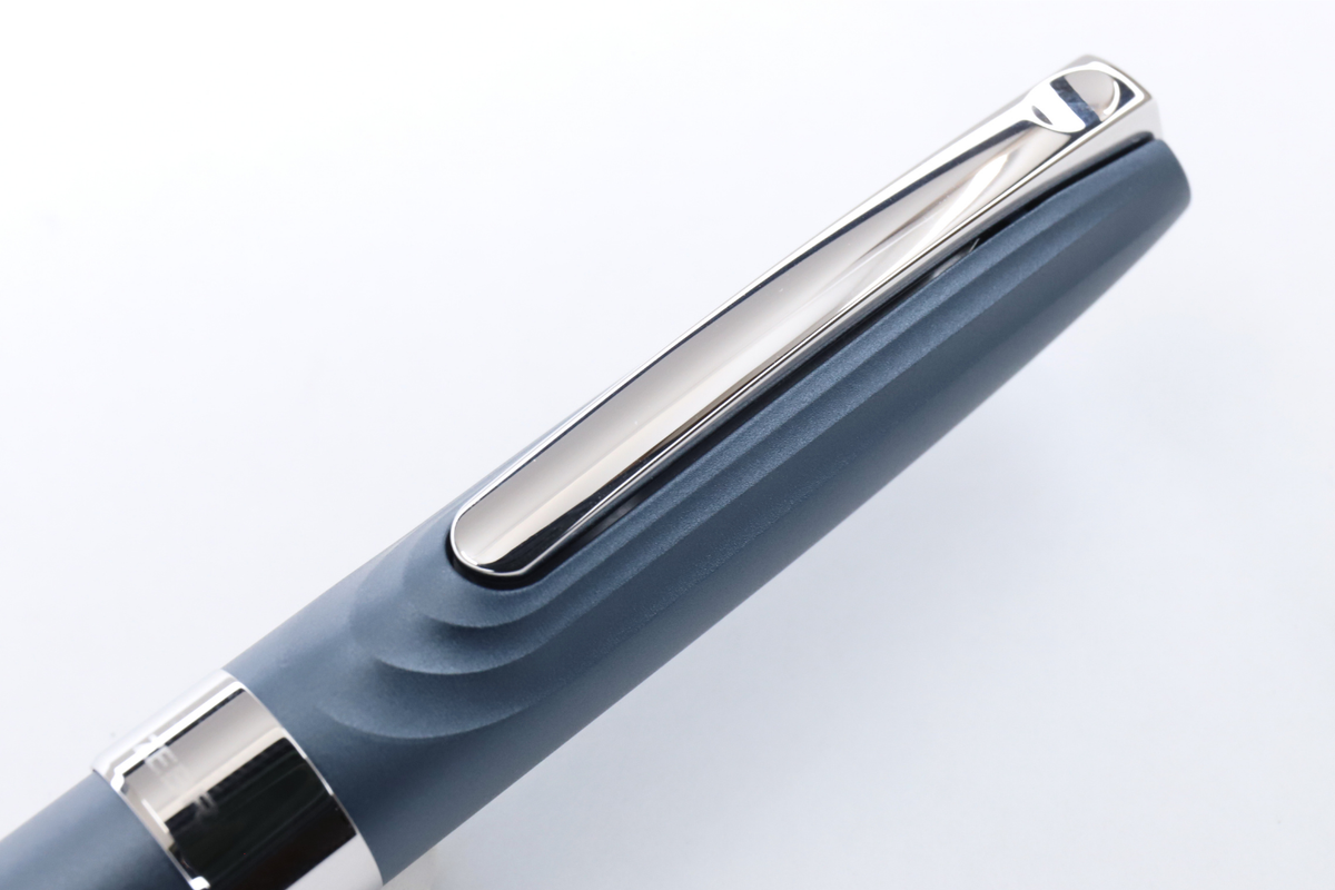 ゼブラが放つ、約6万円のボールペン「HAMON」。筆記具というよりもはや