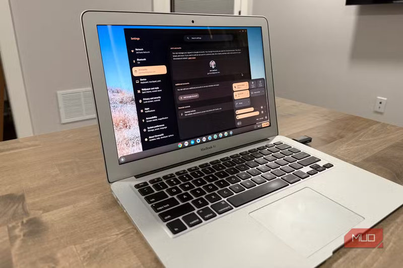 古いPCが30分で復活！9年前のMacBook AirにChrome OS Flexを入れて使っ 