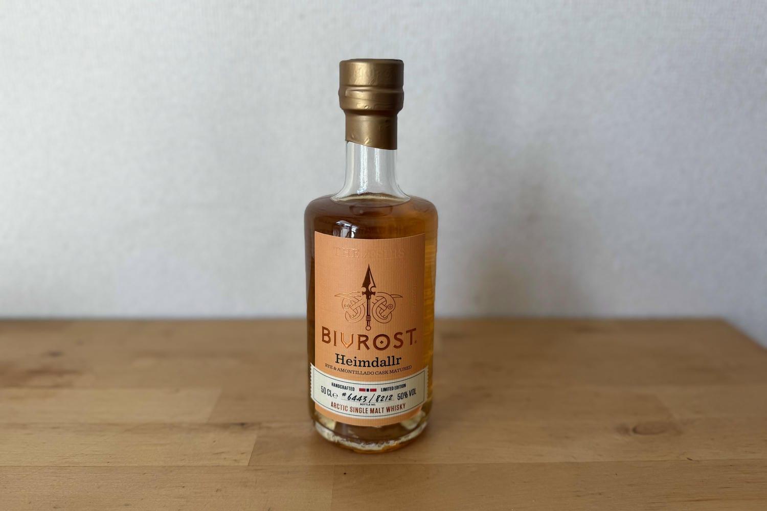氷河の水×4種の樽×北欧神話。ノルウェー限定ウイスキー「BIVROST