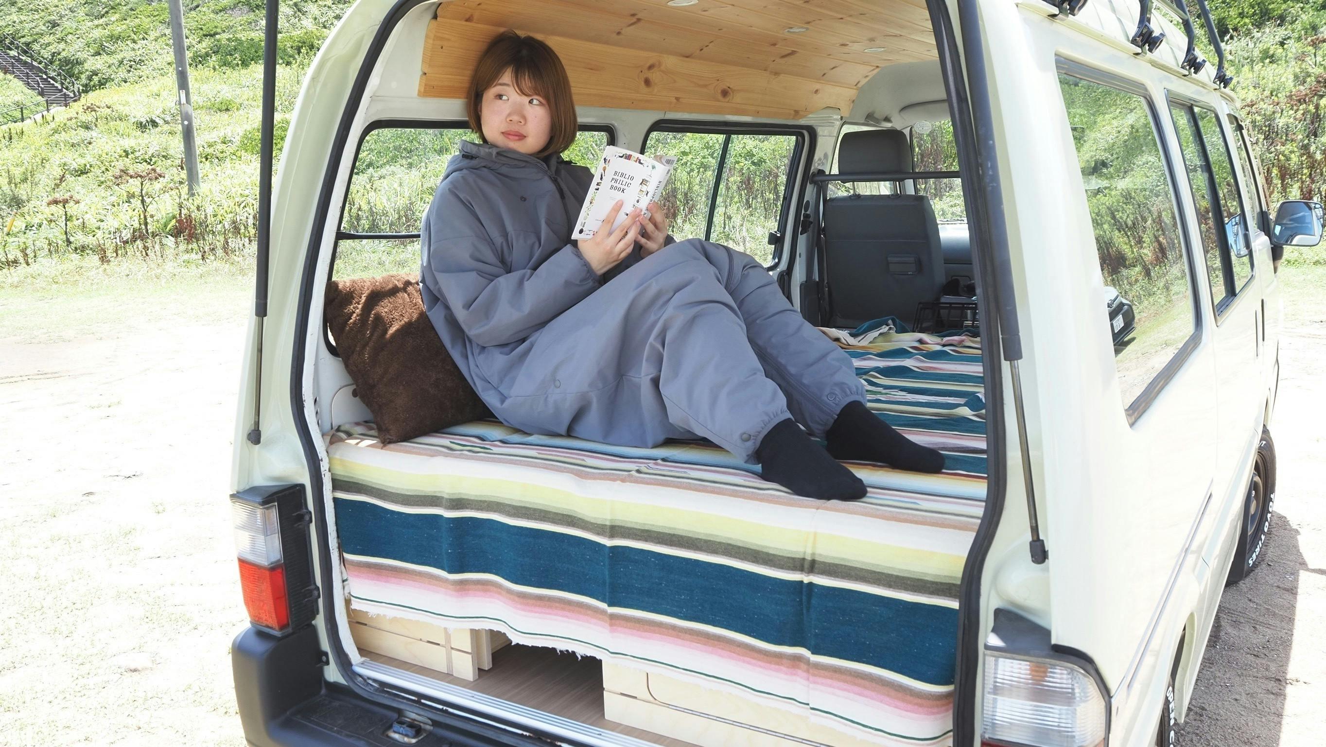 着る寝袋　黒S 車中泊 つなぎ　アウトドア　テレワーク　人気のモモンガ風 着る寝袋」の完成形か。第5弾でついに手に入れた、圧倒的な軽さと動き