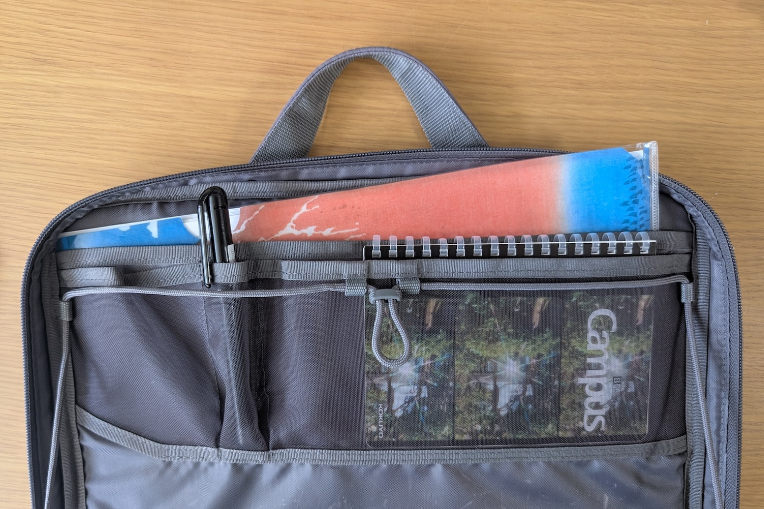 無印良品週間】4年愛用品も！ビジネスバッグに「常に入れておきたい 