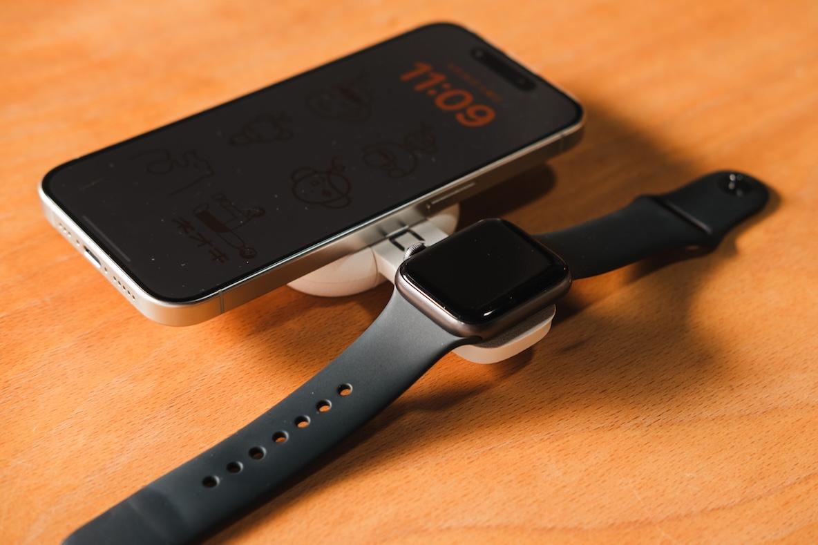 iPhoneとApple Watchを同時チャージ。CIOの3in1は薄くて速くて文句なし