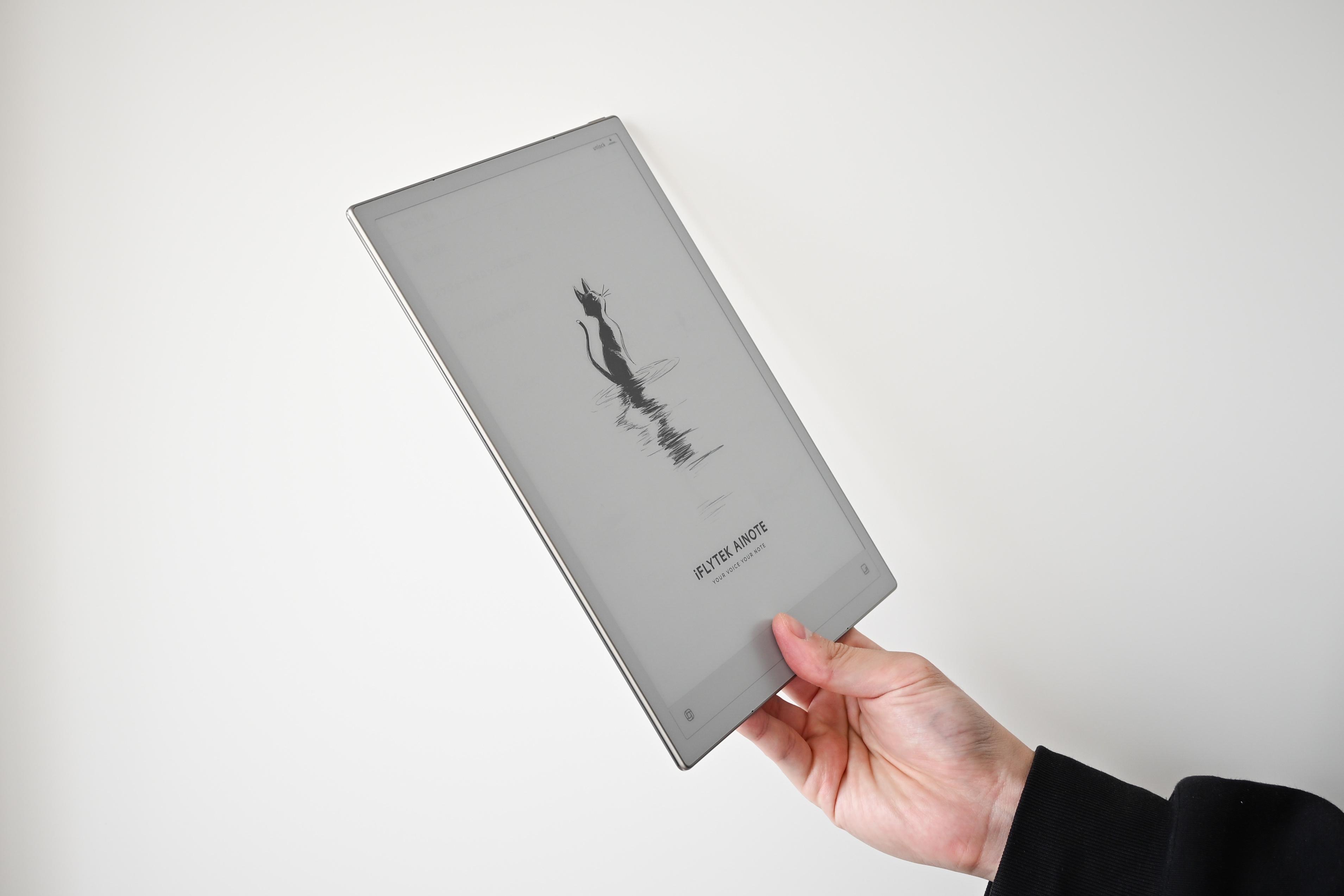 iPadでもノートでもない。「書く」に特化したタブレットが、日記や