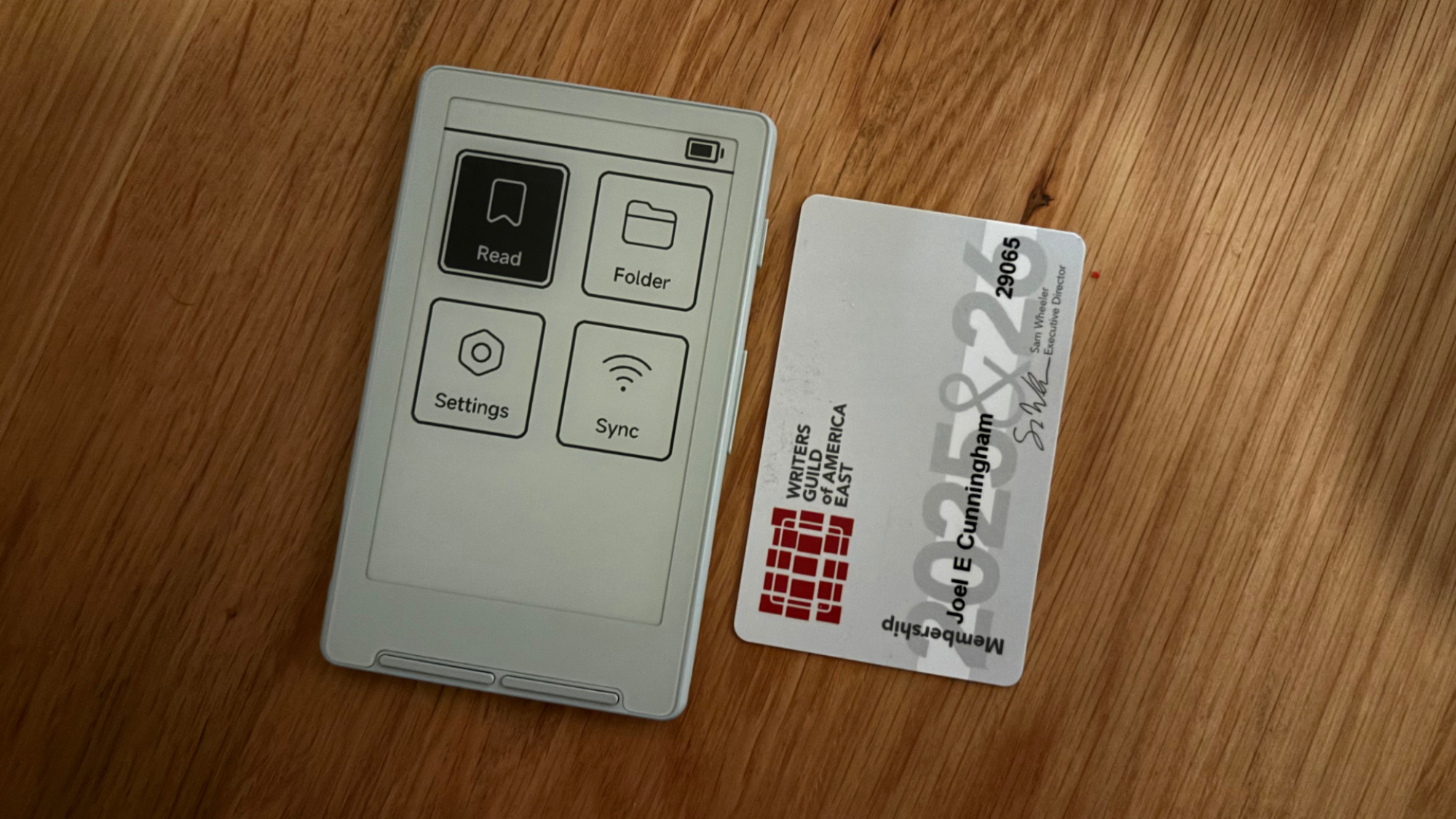 XTEINK X4 電子書籍リーダーとケース2種類セット レビュー】流行りの超薄型電子書籍リーダー『Xteink X4』 | yoshives