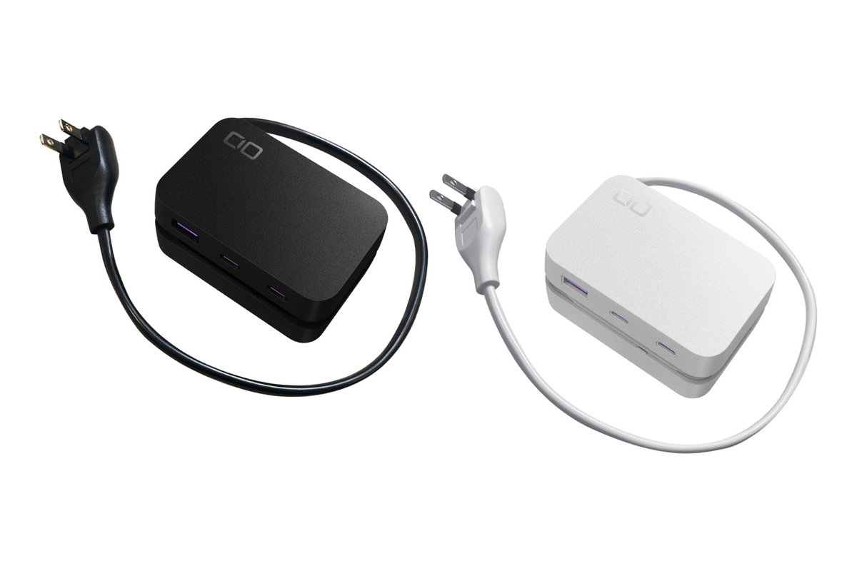 家と外のコンセント環境、CIOの「ミニマム」電源タップ1台で完結です