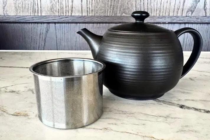 2段階フィルターが決め手。ミルクで直接煮出す「濃厚カフェオレ」が