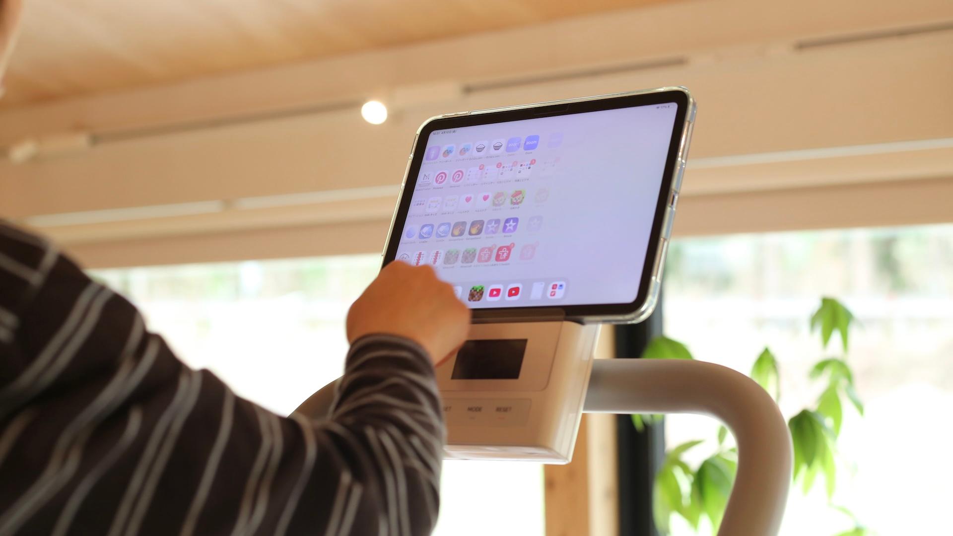 自宅がジムに！静音＆折りたたみ可能な本格ステッパー「無限階段PRO